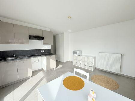 Location Appartement 1 pièce 26m² NICE 06300 - Photo 5