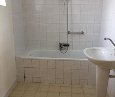 Location Appartement 2 pièces 49m² NANTEUIL LES MEAUX 77100 - Photo 3