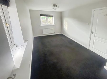 3 bedroom detached house to rent - Photo 4