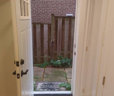 For Lease - 55 Rockford Road, Toronto, Ontario - Photo 2