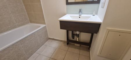 Location Appartement 3 pièces 76m² ARGENTEUIL 95100 - Photo 3
