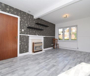 Third Avenue, Upton, Pontefract - Photo 1