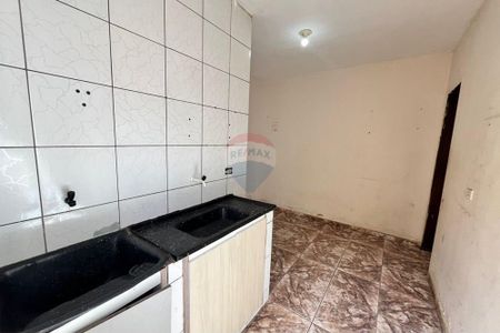 Aluga kit 1 quarto na Ceilandia norte - QNN 3 conjunto H - Foto 4
