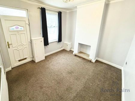 2 bedroom terraced house to rent - Photo 3