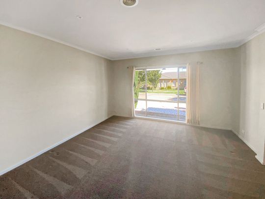 7 Moseley Street, Alfredton - Photo 1