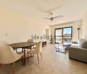 Alquiler de piso en Centro - Photo 1