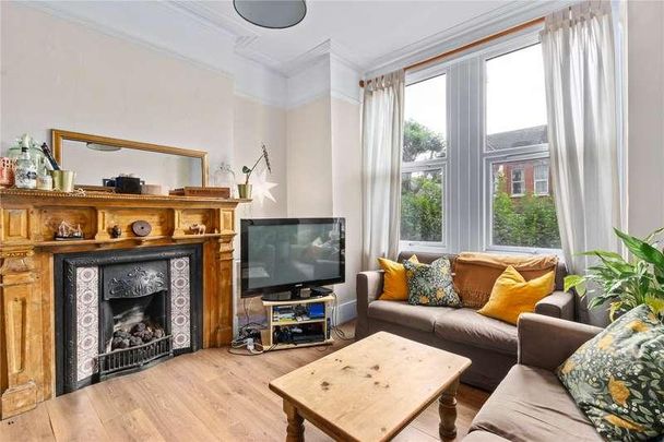 Southcroft Road, Tooting, London, SW16 - Photo 1