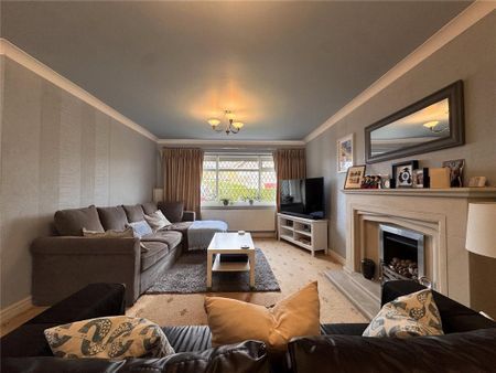 4 bedroom detached house to rent - Photo 3