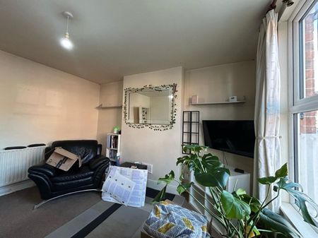 Park Road, Carlton, NG4 3DE, Nottingham - Photo 4