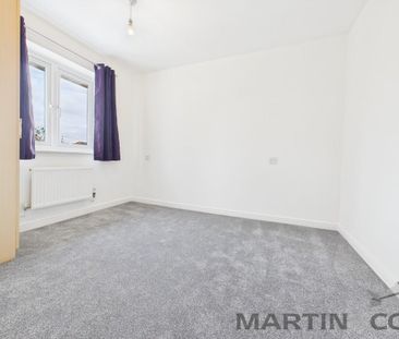 3 bedroom semi-detached house to rent - Photo 4