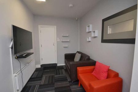 Carill Drive, Fallowfield, Manchester, M14 - Photo 3