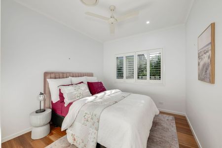 1 Raewood Close, Coral Cove QLD 4670 - House For Rent | Domain - Photo 5