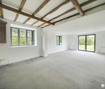 4 bedroom semi-detached house to rent - Photo 3