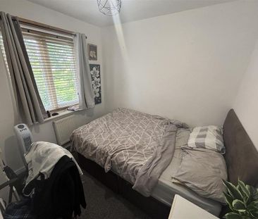 4 bedroom townhouse to rent - Photo 6