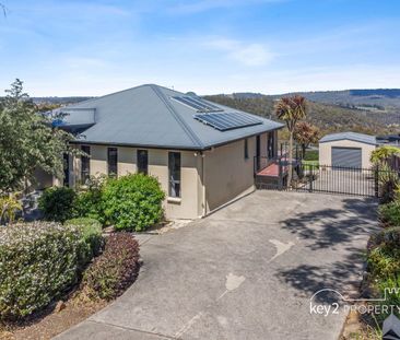 Spacious Family Haven with Breathtaking Views and Multiple Living A... - Photo 6