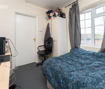 5 bedroom semi-detached house to rent - Photo 3