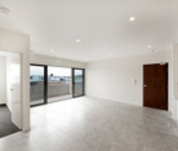Top floor unit - Photo 1