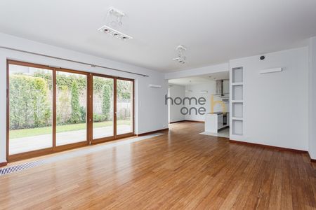 Modern House in Mokotów - Zdjęcie 3