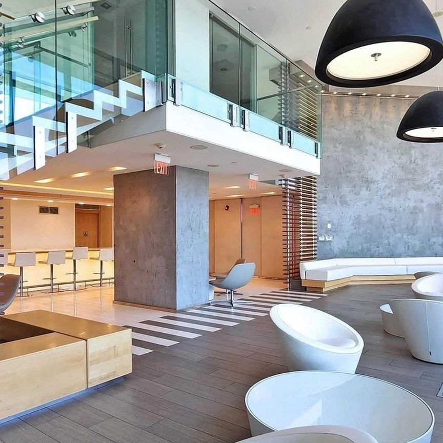 For Lease - 45 Charles Street Unit# 711, Toronto, Ontario - Photo 1