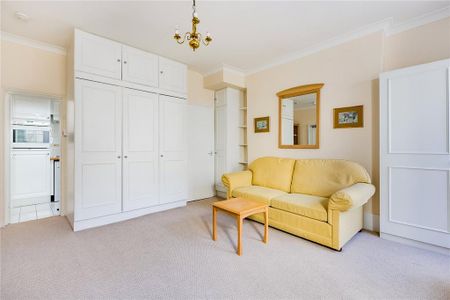 Studio to rent - Photo 3