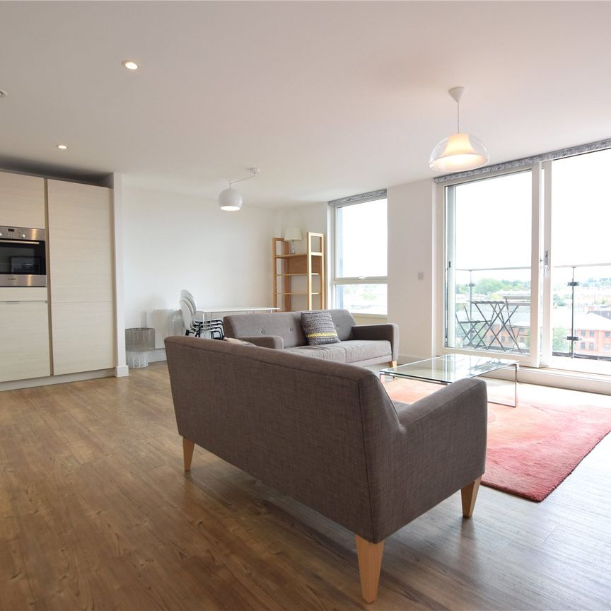 2 bedroom Flat in Kennet House, Reading - Photo 1