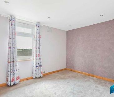 Edgeworth Road, New Barnet, Hertfordshire, EN4 - Photo 5