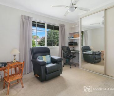 COMFORTABLE AND CONVENiENT LiViNG - Photo 3