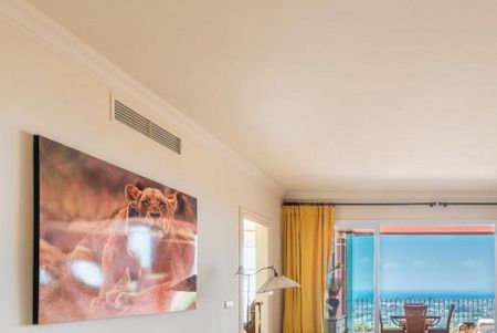 2 bedroom luxury Apartment for rent in Benahavís, Spain - Photo 5