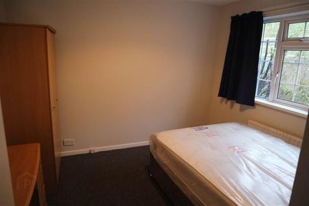 48 Strathearn Court, Holywood, BT18 9NR - Photo 3