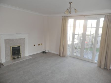 Chaffinch Road, Bury St. Edmunds - Photo 2