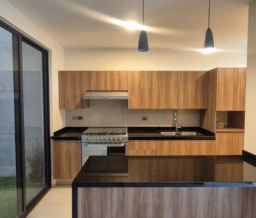 Casa En Renta Con Recámara En Planta Baja (Mant. Incluido) Ziré Cit... - Photo 2