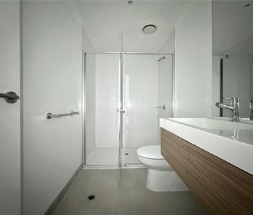 UNFURNISHED SPACIOUS FLOORBOARD ONE BEDROOM STUDIO APARTMENT LOCATE... - Photo 6