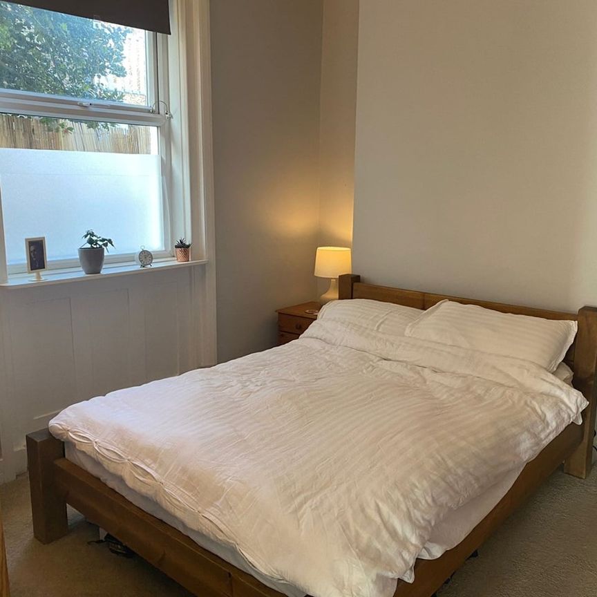 1 Bed Flat, Albert Road, SE25 - Photo 1