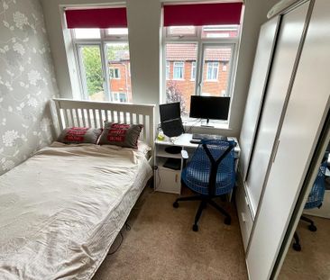 3 bedroom semi-detached house to rent - Photo 1