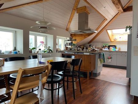 Charmant appartement de 3.5 pièces dans une petite maison plurifamiliale - Photo 5