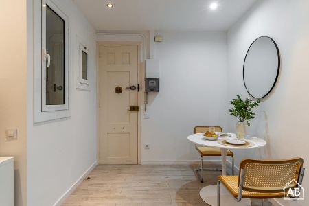 Cosy 1-Bedroom Apartment with Separate Study in Eixample - Photo 4