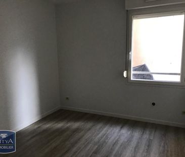 Location Appartement 3 pièces 62m² ST MICHEL 16470 - Photo 4