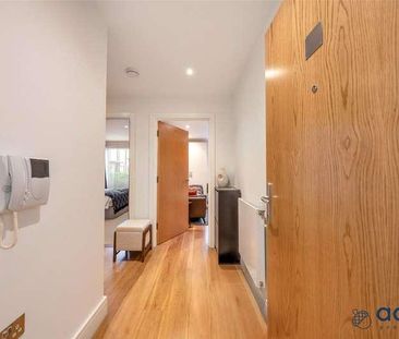 Arrandene Apartments, Silverworks Close, London, NW9 - Photo 6