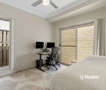 28 Jenolan Lane, Fitzgibbon QLD 4018 - House For Rent | Domain - Photo 5