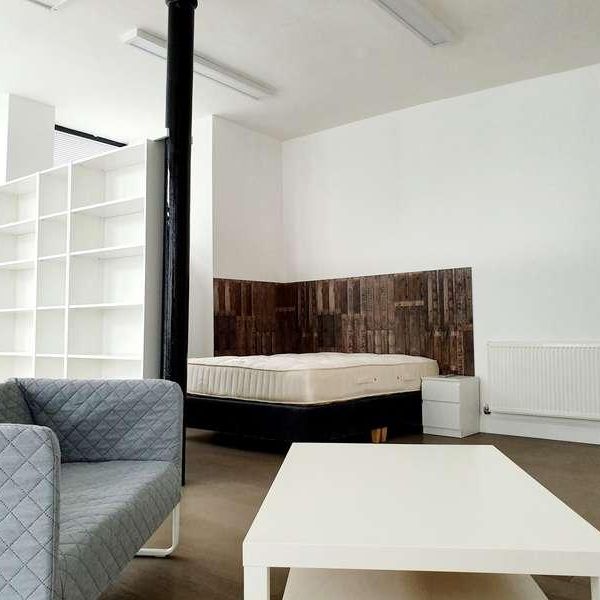 Warspite Road Office Studio London, SE18 - Photo 1