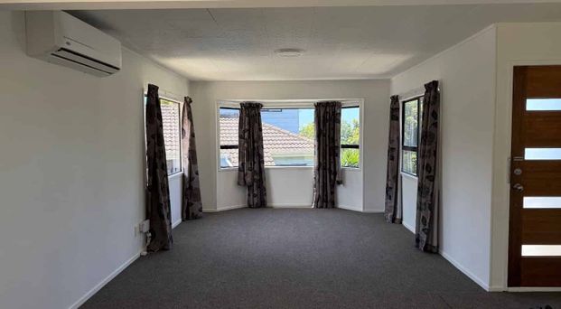 3 bedroom home in Henderson. - Photo 1