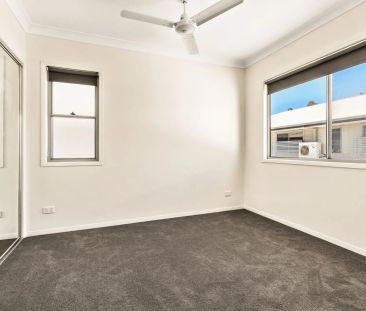 Townhouse Living in a Quiet Zillmere Street - Photo 3