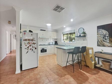 Move-in ready Townhouse - Photo 4