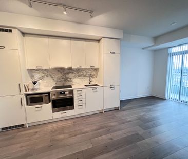 For Lease - 10 Honeycrisp Crescent Unit# 610, Vaughan, Ontario - Photo 5