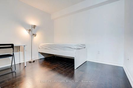 386 Yonge Street #2604 - Photo 4