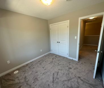 For Lease - 70 Thatcher Drive, Guelph, Ontario - Photo 5