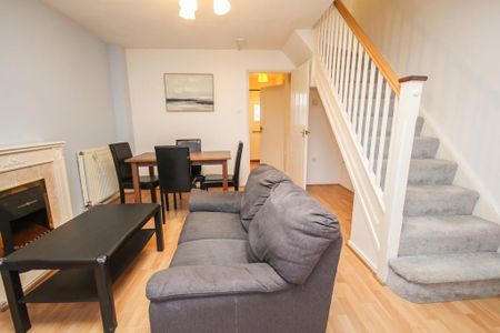 2 bedroom terraced house to rent - Photo 5