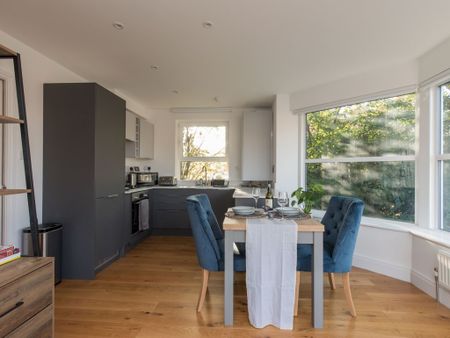 Flat 4, The Mill House, Windsor, SL4 1QX, Windsor - Photo 2