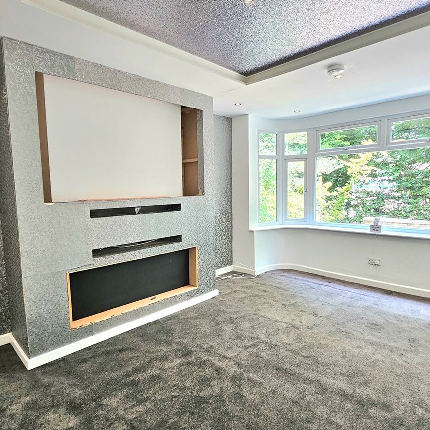 4 Bed Terraced House, Brislington Hill, BS4 - Photo 1