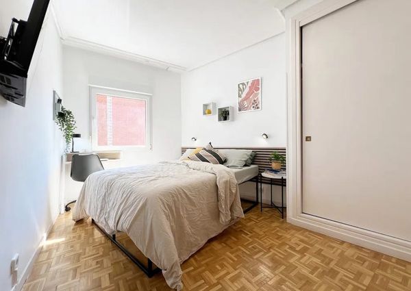 Calle Pedro Heredia, Madrid, Community of Madrid 28028